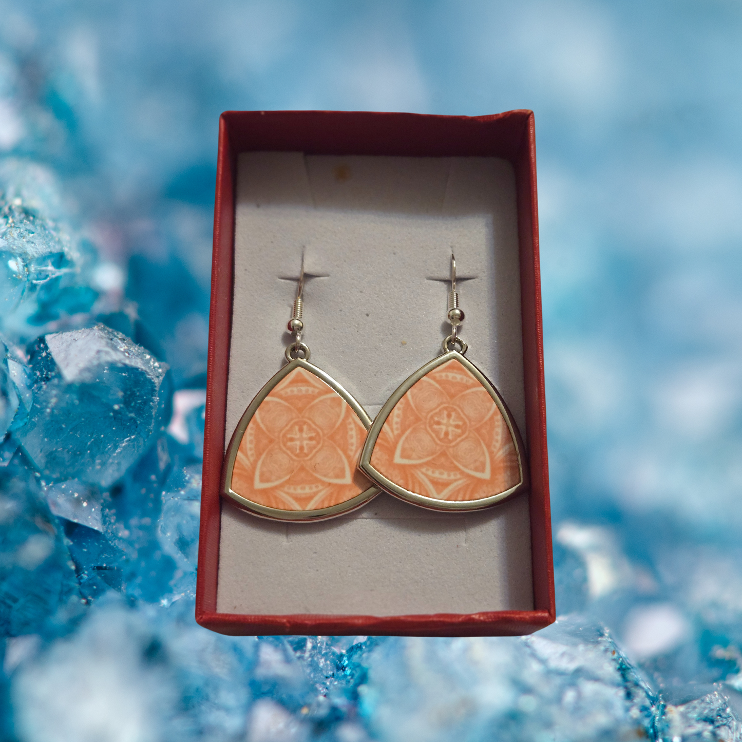 Hanging Earrings - Triangle