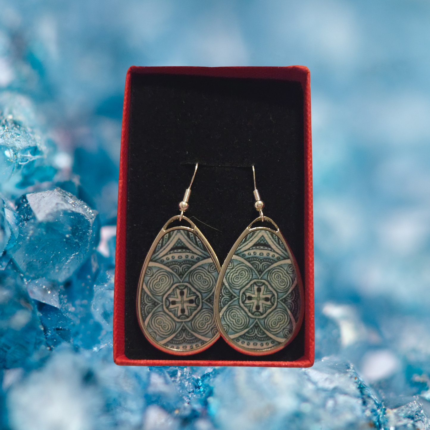 Hanging Earrings - Tear Drop